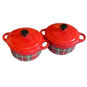 The Bake Shop (2) Red and Plaid Mini Casserole Dishes with Covers.
